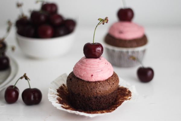 Kirsebær cupcakes med Amaretto