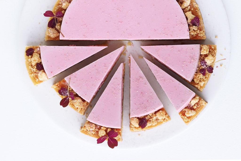 rabarbertærte med frangipane og rabarbermousse